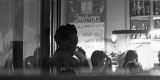 Público en los espejos del Central durante un concierto de Randy Weston